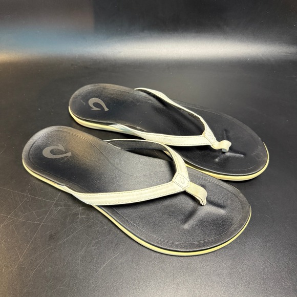 OluKai Ho'opio Womens Flip Flops Sandals US 8 EUR 39 Black White Comfort Casual - Picture 1 of 5